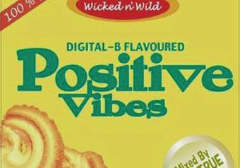1998年に発売された”Positive Vibes”がCD2枚組で再発決定！